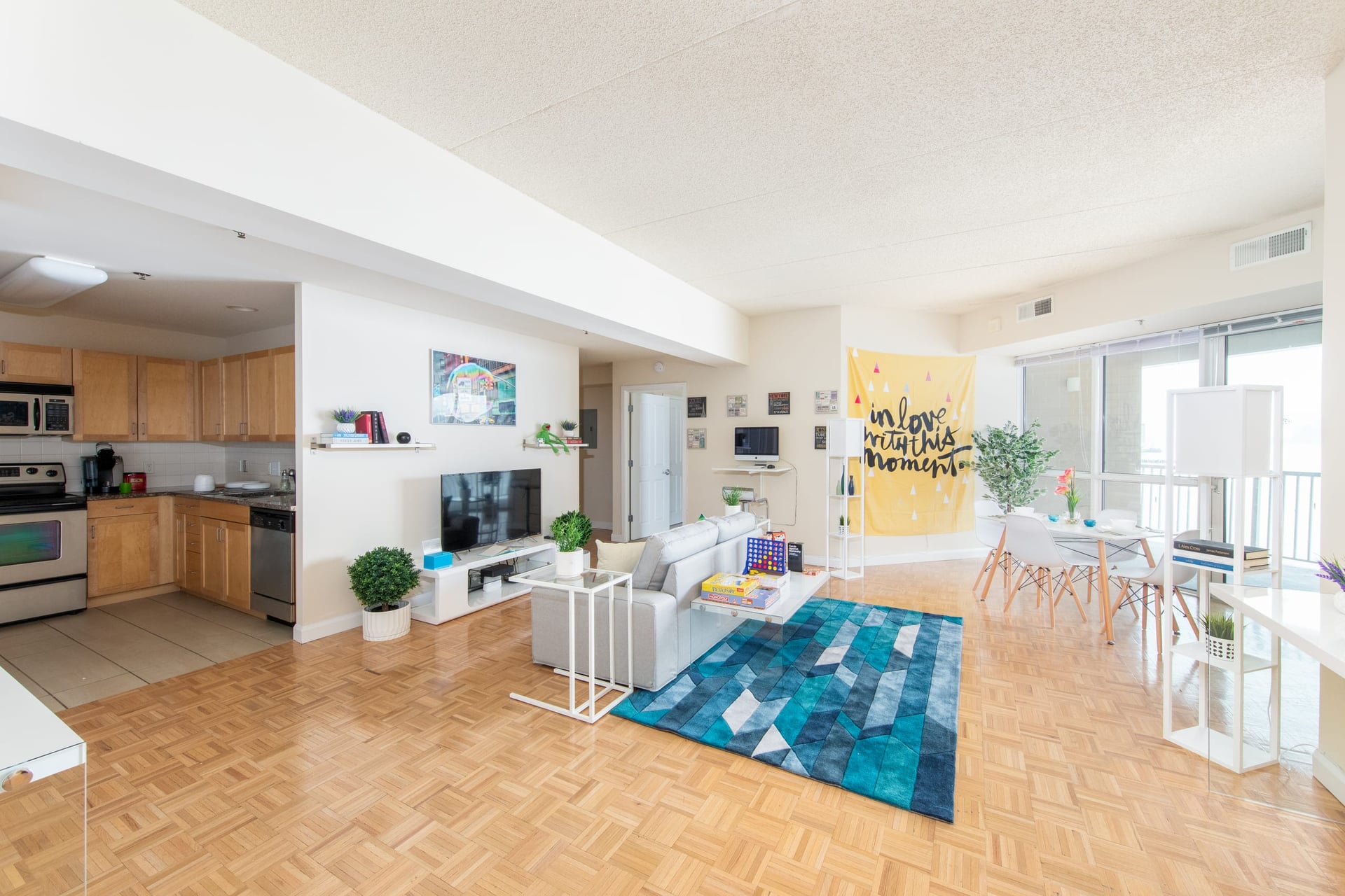 Jersey City interior — view 4.
