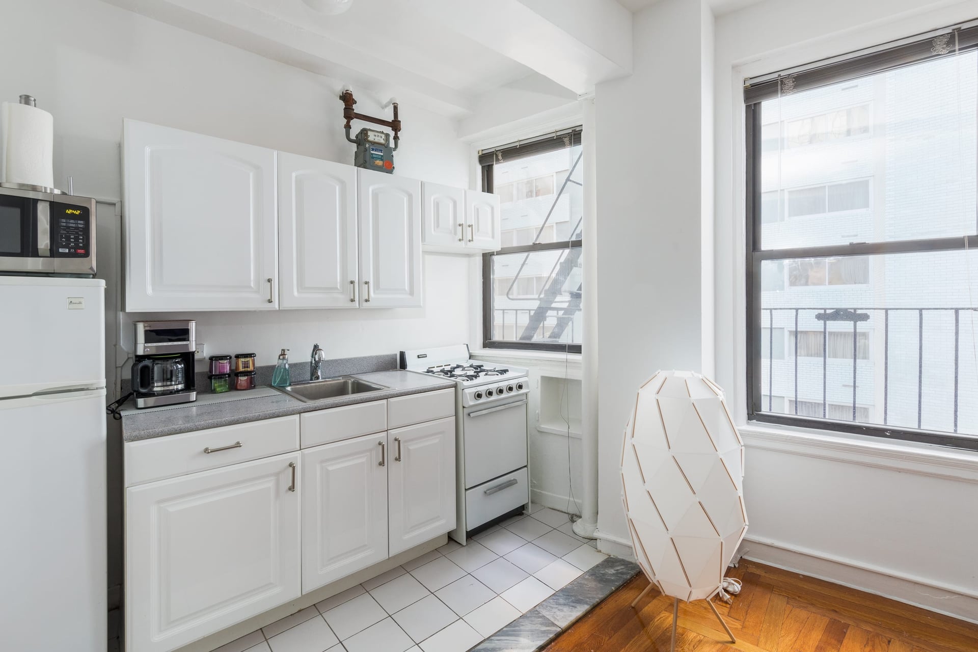 Midtown East Studio interior — view 3.