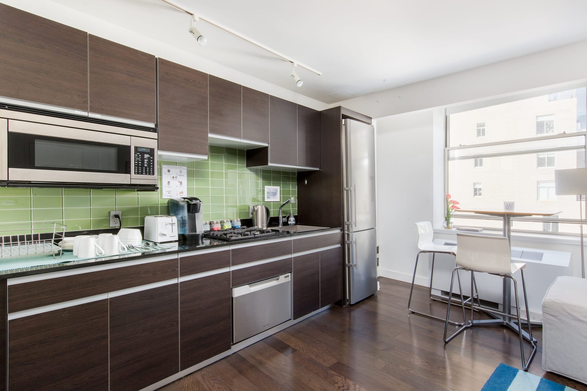 seaport-shared interior — view 1.